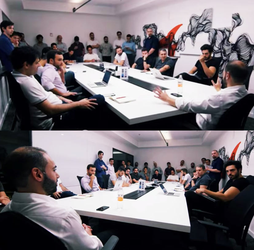 Uma imagem contendo pessoa, no interior, mesa, pessoasDescrição gerada automaticamente