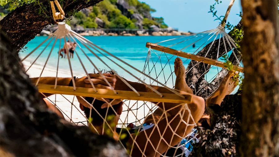 Uma imagem contendo ao ar livre, árvore, céu, esporteDescrição gerada automaticamente